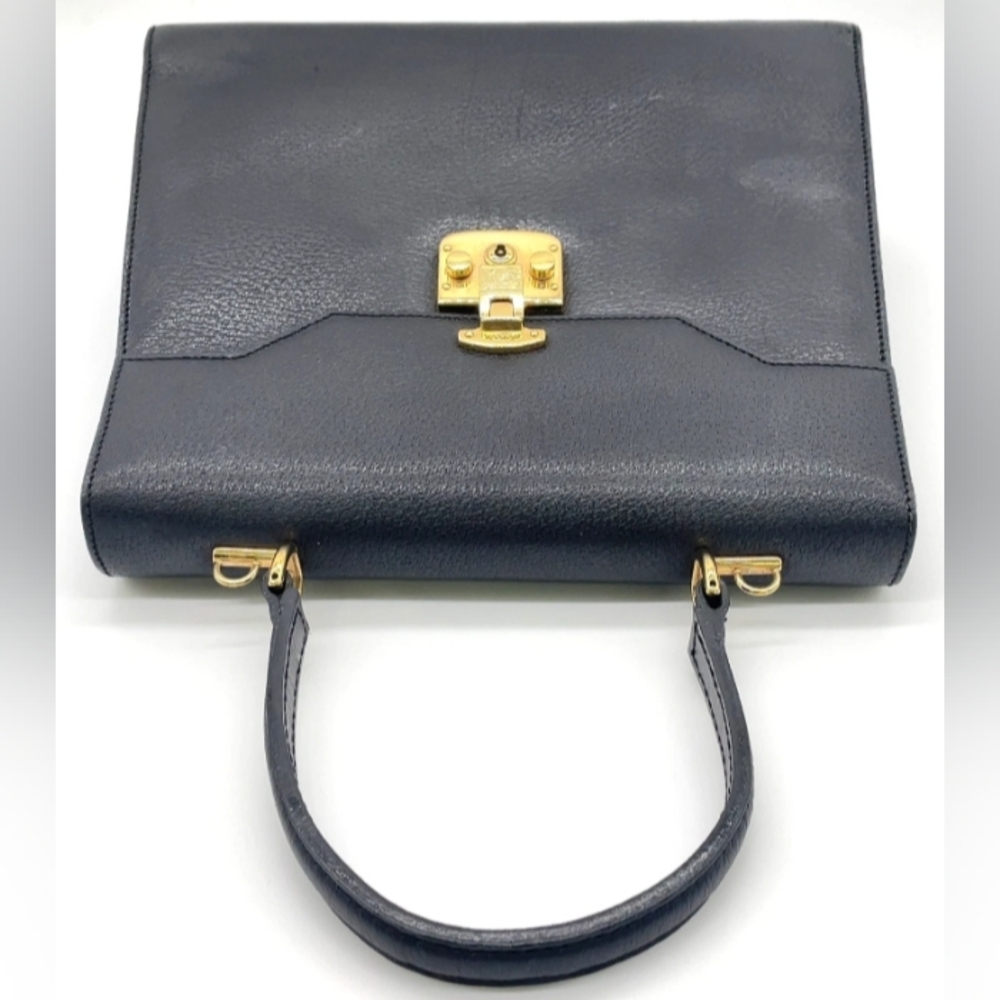 SALE! Auth Gucci Ladylock Leather Black Gold Hardware 2 Way Handbag W/DB/Keys - Picture 3 of 16